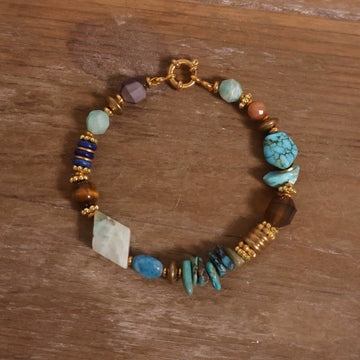 AMOR GRACE｜Irregular mixed natural crystal ore bracelet