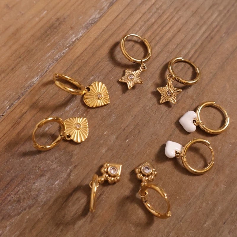 AMOR GRACE｜Exquisite titanium steel gold-plated gold heart earrings